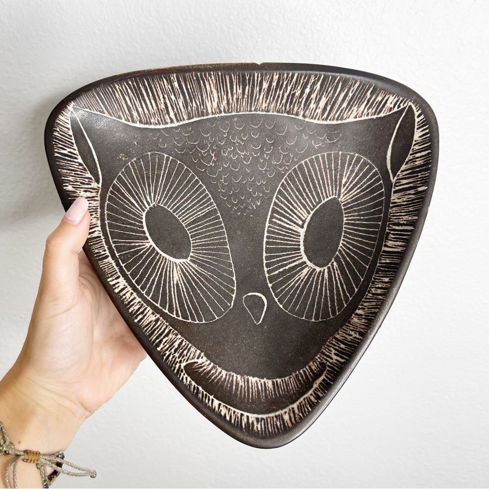 Rare‎ Paul Bellardo Signed c.1970s Studio Pottery Owl Design Tray Bowl MCM